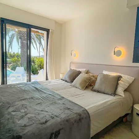 San Ciprianu Mare Di Villa *