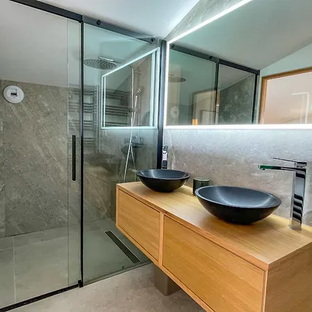 San Ciprianu Mare Di Villa Lecci