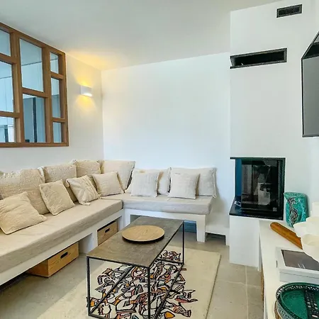 San Ciprianu Mare Di Villa *