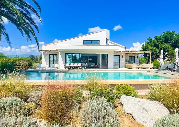 Villa San Ciprianu Mare Di *