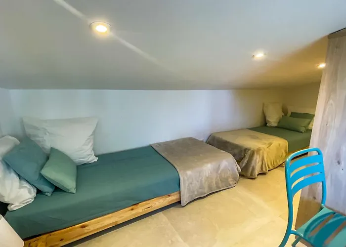 San Ciprianu Mare Di * Lecci